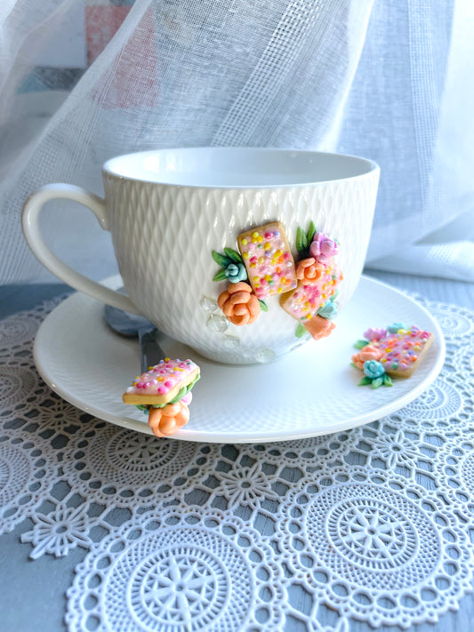 Hundreds & Thousands teacup set