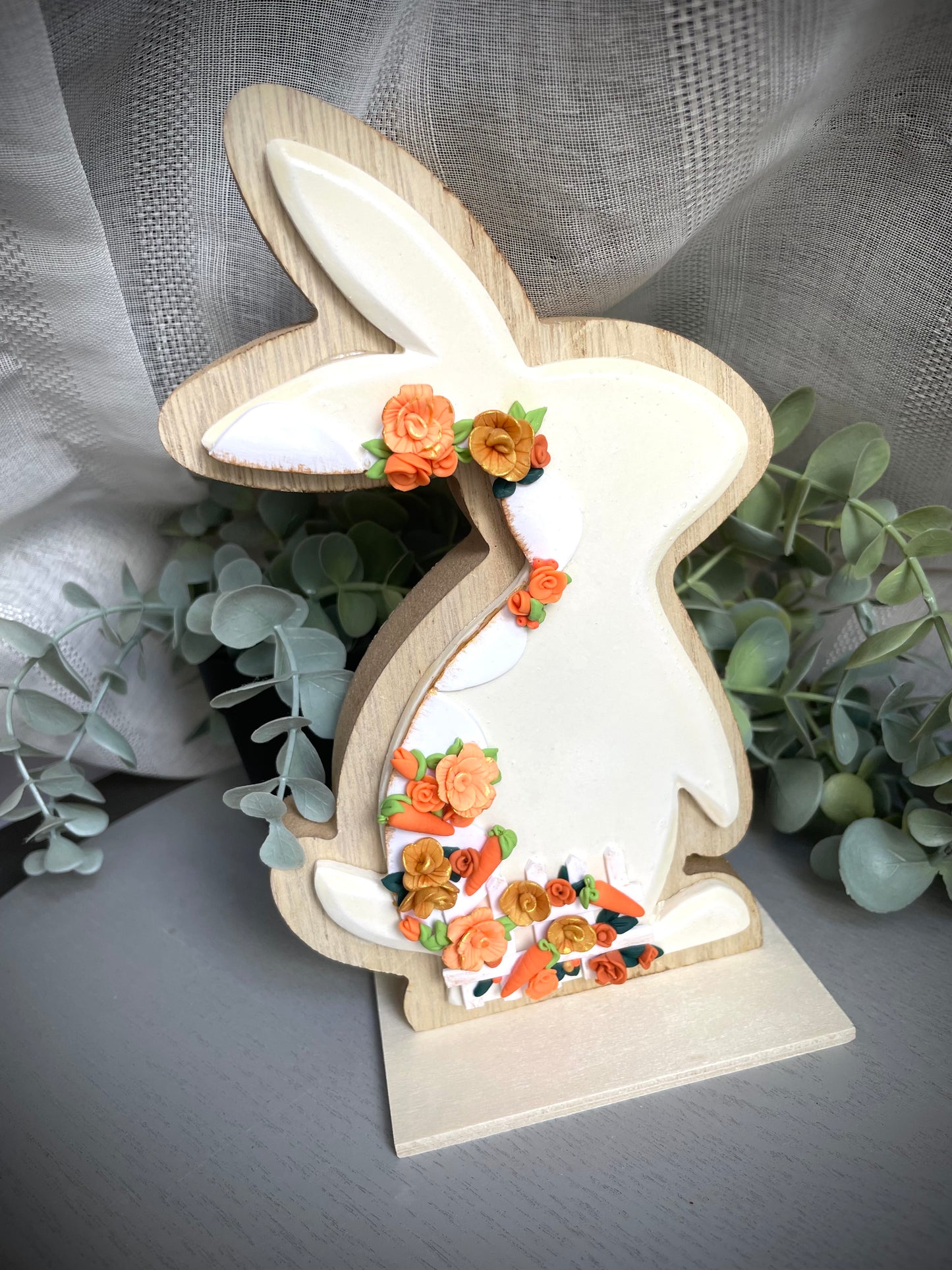 Country Carrot Easter Bunny