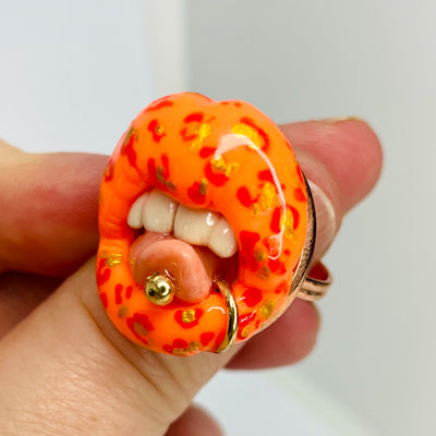 Hot Lips_Orange Leopard